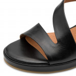 Marco Tozzi női fekete éktalpú bőr szandál 28317-46-001 07784