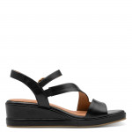 Marco Tozzi női fekete éktalpú bőr szandál 28317-46-001 07784