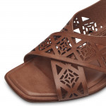 Tamaris csatos női áttört barna bőr szandál 28252-42-440 07757